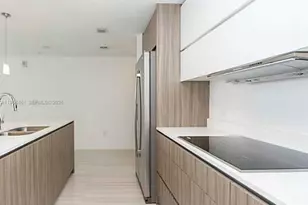 600 NE 27th St, Miami, FL 33137 - Photo 5