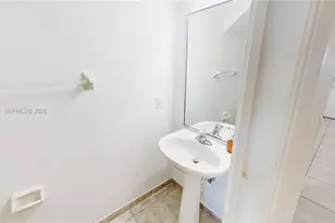 686 NE 21st Ave, Homestead, FL 33033 - Photo 17