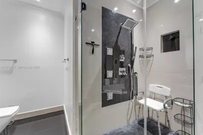 851 SW 154th Path #851, Miami, FL 33194 - Photo 5