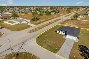 2325 NW 25th Ln, Cape Coral, FL 33993 - Photo 31