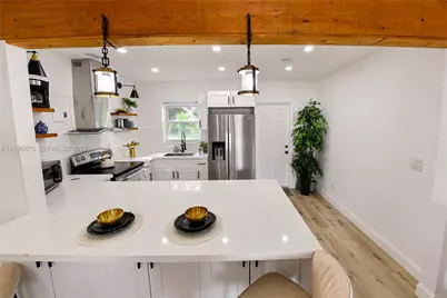 1032 NW 11th Pl, Fort Lauderdale, FL 33311 - Photo 7