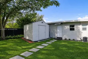 1032 NW 11th Pl, Fort Lauderdale, FL 33311 - Photo 25