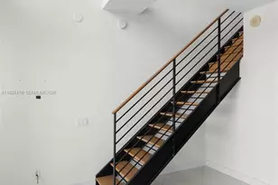 60 SW 13th St, Miami, FL 33130 - Photo 15