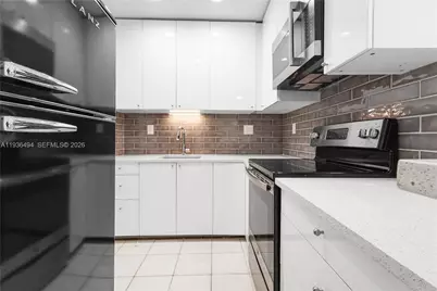 3040 NE 16th Ave #104, Oakland Park, FL 33334 - Photo 13