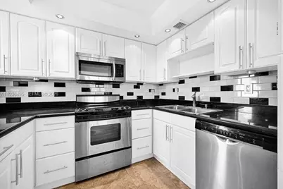 1915 Brickell Ave #C1213, Miami, FL 33129 - Photo 19