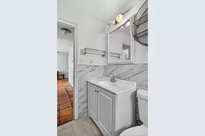 6711 NW 72nd St, Tamarac, FL 33321 - Photo 17