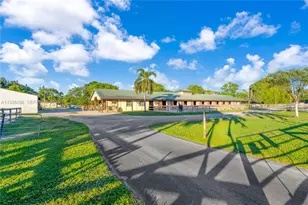 5124 S University Dr, Davie, FL 33328 - Photo 45