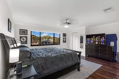 5124 S University Dr, Davie, FL 33328 - Photo 17