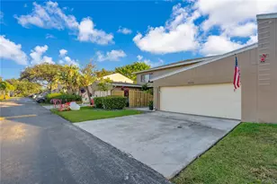 5124 S University Dr, Davie, FL 33328 - Photo 3