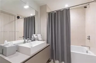 1000 Brickell Plaza, Miami, FL 33131 - Photo 25