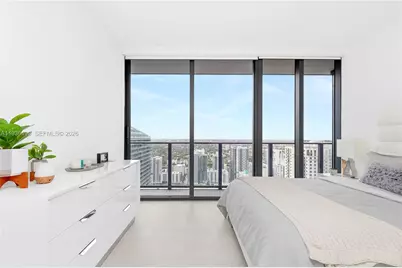 1000 Brickell Plz #3902, Miami, FL 33131 - Photo 23