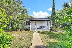 10045 SW 172nd St, Miami, FL 33157 - Photo 9