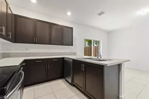 2668 SE 19th St, Homestead, FL 33035 - Photo 25