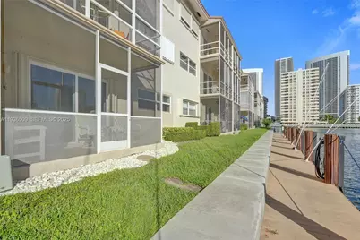 2600 Diana Dr #104, Hallandale Beach, FL 33009 - Photo 31