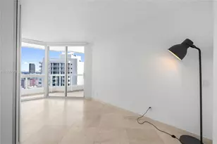 21205 Yacht Club Dr, Aventura, FL 33180 - Photo 29