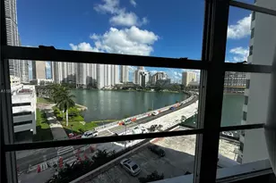 801 Brickell Bay Dr, Miami, FL 33131 - Photo 11