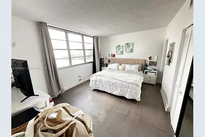 801 Brickell Bay Dr #761, Miami, FL 33131 - Photo 13