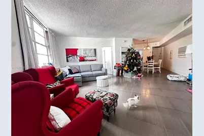 801 Brickell Bay Dr #761, Miami, FL 33131 - Photo 5