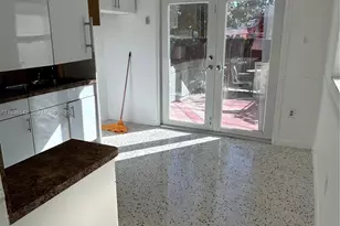 442 E 29th St, Hialeah, FL 33013 - Photo 17