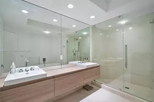 17301 Biscayne Blvd, North Miami Beach, FL 33160 - Photo 19