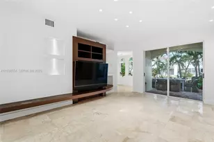 3135 NE 211th St, Aventura, FL 33180 - Photo 5