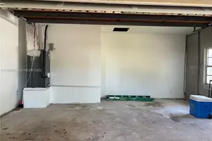 15240 NE 8th Ave, Miami, FL 33162 - Photo 11