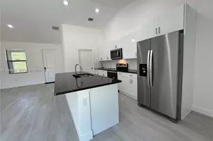 6018 Acorn Cir, Labelle, FL 33935 - Photo 9