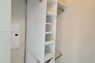 325 S Biscayne Blvd, Miami, FL 33131 - Photo 15