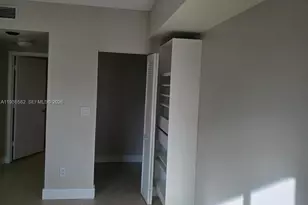 325 S Biscayne Blvd, Miami, FL 33131 - Photo 17