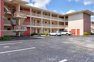 4751 NW 10th Ct, Plantation, FL 33313 - Photo 1