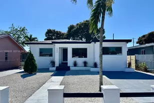 542 E 20th St, Hialeah, FL 33013 - Photo 1