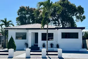 542 E 20th St, Hialeah, FL 33013 - Photo 1