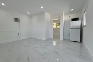 542 E 20th St, Hialeah, FL 33013 - Photo 35