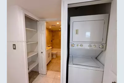 770 Claughton Island Dr #PH-15, Miami, FL 33131 - Photo 15