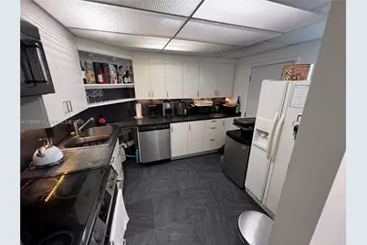 6301 N Falls Cir Dr #313, Lauderhill, FL 33319 - Photo 7