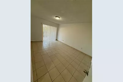 1305 W 53rd St #406, Hialeah, FL 33012 - Photo 27