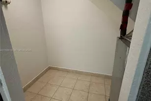 1305 W 53rd St, Hialeah, FL 33012 - Photo 5