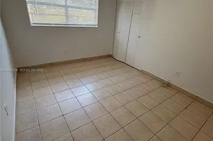 1305 W 53rd St, Hialeah, FL 33012 - Photo 21