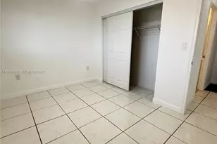 8851 NW 119th St, Hialeah Gardens, FL 33018 - Photo 13