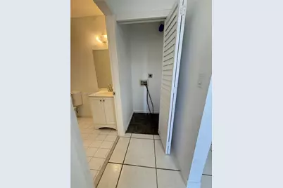 8851 NW 119th St #4303, Hialeah Gardens, FL 33018 - Photo 11
