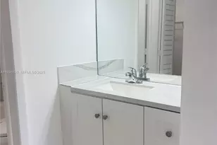 8851 NW 119th St, Hialeah Gardens, FL 33018 - Photo 19