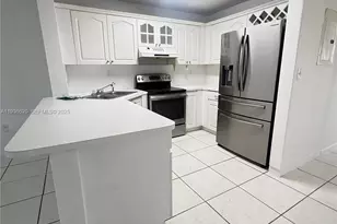 8851 NW 119th St, Hialeah Gardens, FL 33018 - Photo 15