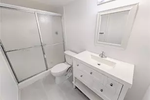 850 SW 133rd Terrace, Pembroke Pines, FL 33027 - Photo 13