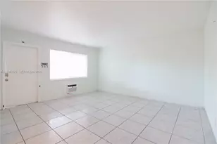 712 NE 8th St, Hallandale Beach, FL 33009 - Photo 11