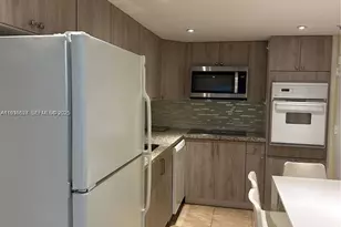 4001 S Ocean Dr, Hollywood, FL 33019 - Photo 15