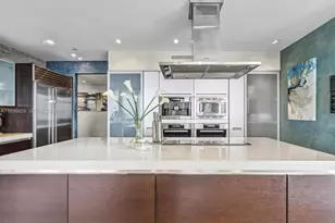 18201 Collins Ave, Sunny Isles Beach, FL 33160 - Photo 21