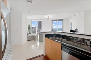 300 S Biscayne Blvd, Miami, FL 33131 - Photo 5