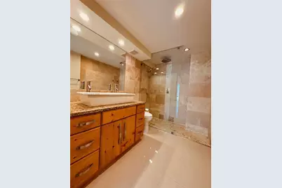 1901 Brickell Ave #B2106, Miami, FL 33129 - Photo 7