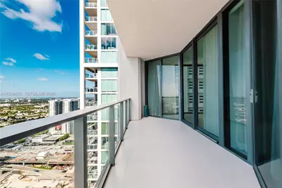 1000 Biscayne Blvd #3802, Miami, FL 33132 - Photo 25