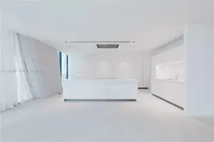 1000 Biscayne Blvd, Miami, FL 33132 - Photo 3